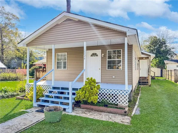 2324 Livingston St, Mandeville, LA 70448