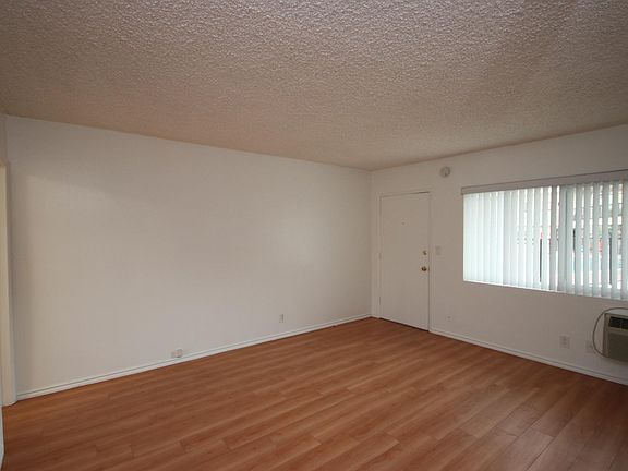 4th image of 5324 Baldwin Ave #12A