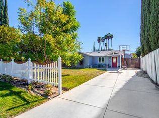 22140 Cohasset St, Los Angeles, CA 91303