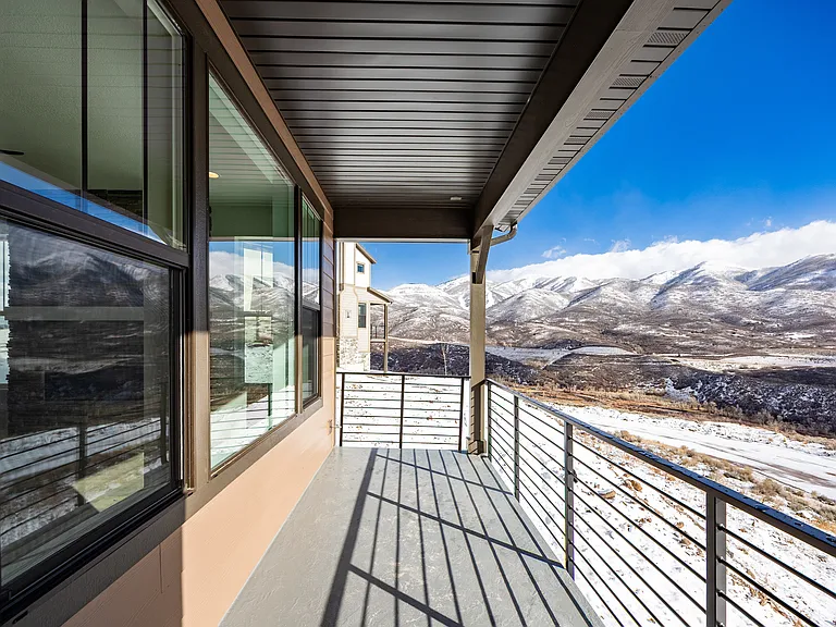 Ohana Homes JR01 - First Floor Balcony