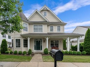 15 Merlin Dr, Washington, NJ 07882