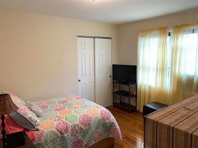 524-526 4th St #12 — Photo 7