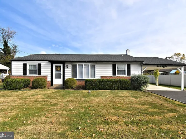 24 Springmeadow Rd, Feasterville Trevose, PA 19053