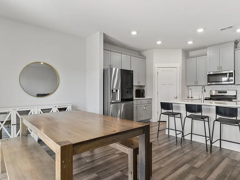 304 Garrison Grove Dr — Photo 11