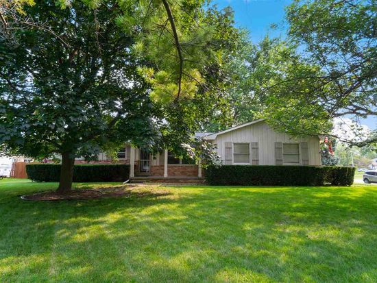 5422 Old Franklin Rd, Grand Blanc, MI 48439