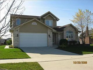 2nd image of 8441 Hollybrook Ln