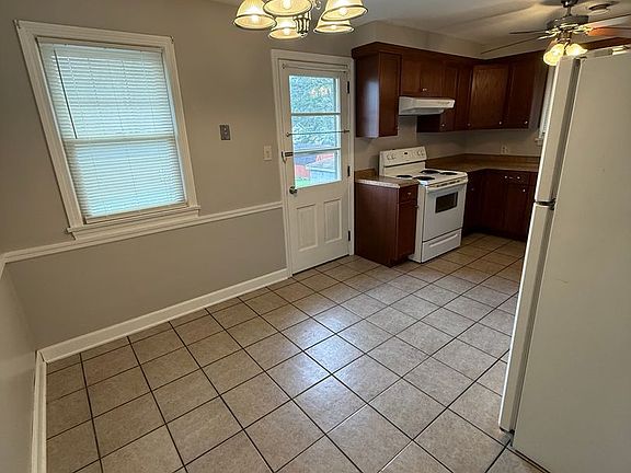 2nd image of 5111-5113 Allen Dr