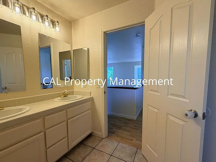 1159 Cobblestone St — Photo 22