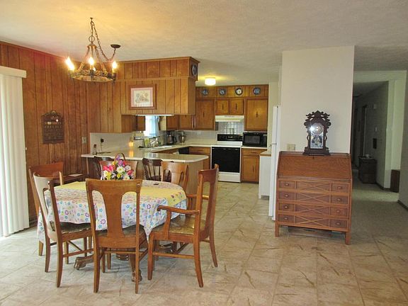 5th image of 8637 Ventura Dr