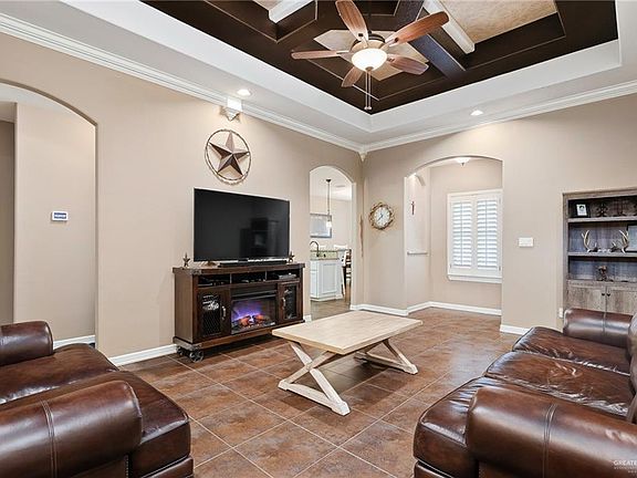 3rd image of 509 Northern Dancer Ave