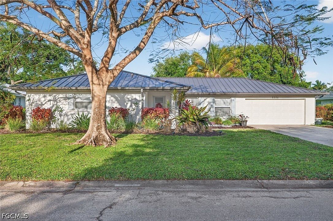 5336 Chippendale Cir W