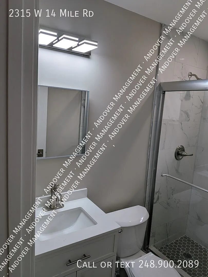 North Royal Oak - Fully Renovated 1 Bedroom — Photo 3