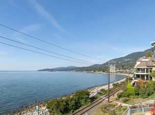 2190 Argyle Ave #203, West Vancouver, BC