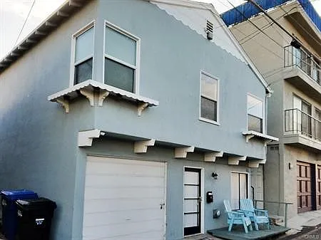 620 Palm Dr — Photo 2