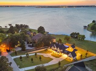 9 Meadowlake Dr, Heath, TX 75032