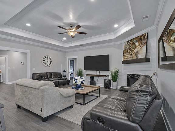 4th image of 22584 Big Oak Dr