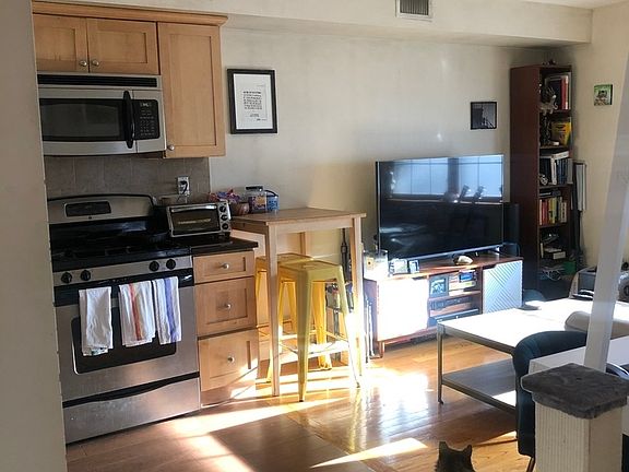 2nd image of 28-42 38th St #5
