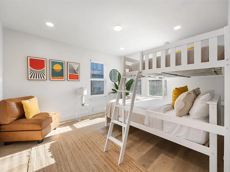 2109 Brackenridge St #A — Photo 15