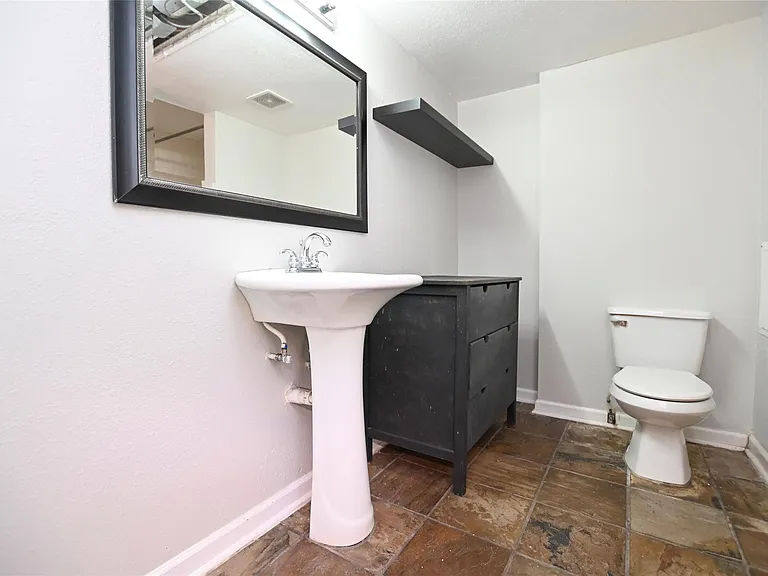 8423 Hearth Dr #2 — Photo 8