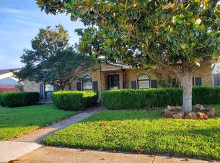 2917 Flagstone Dr, Garland, TX 75044