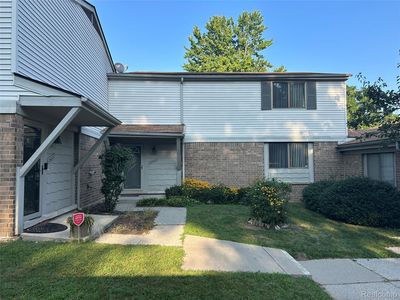 26889 Farmbrook Villa Dr, Southfield, MI, 48034