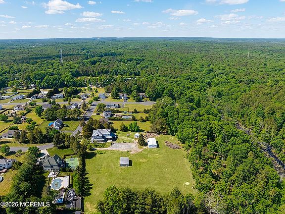 3rd image of 15 Hummingbird Way