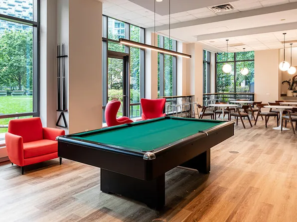 4720 Center Boulevard image 8 of 15