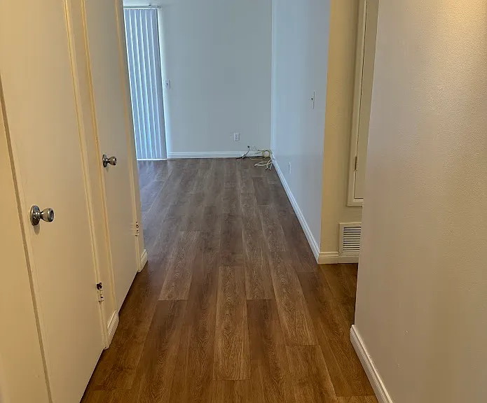 1227 N Garsden Ave — Photo 4
