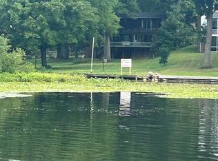 122 Lake Front Dr, Akron, OH 44319