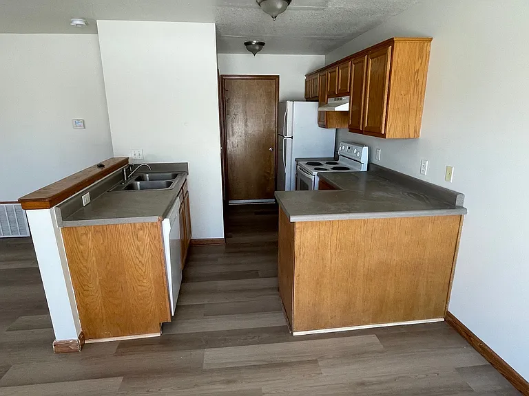 917 Whitetail Ct — Photo 5