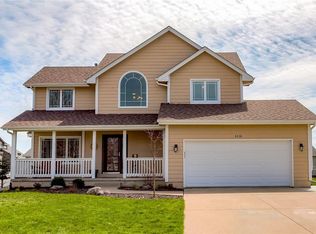 3430 Glenwood Dr, West Des Moines, IA 50265