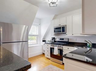 15 Garrison Rd APT 2, Brookline, MA 02445