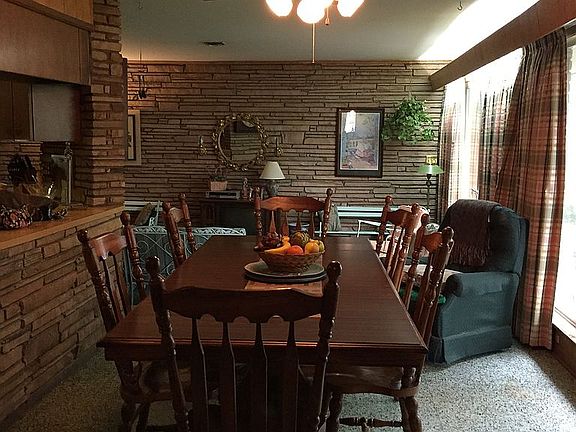 5th image of 319 Beverly Dr