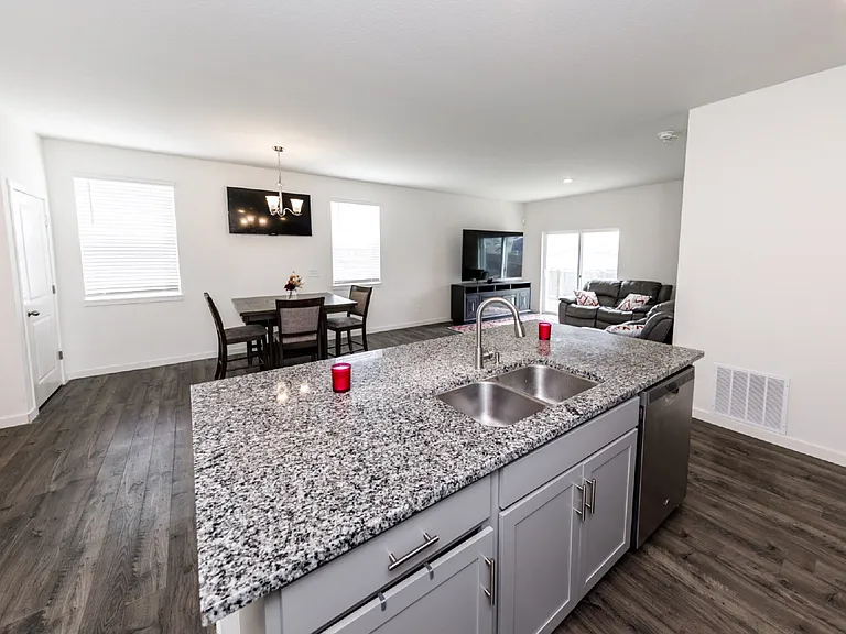 10213 Castor Dr — Photo 17
