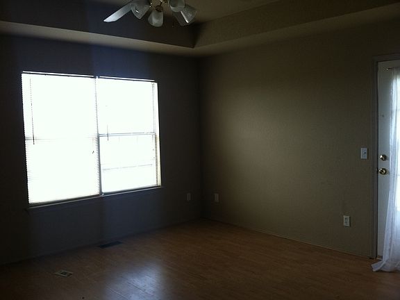 4th image of 2486 N Brophy Cir