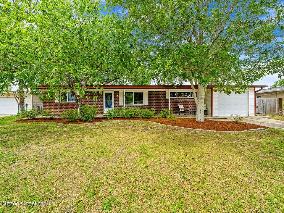 1st image of 245 E Lauren Ct
