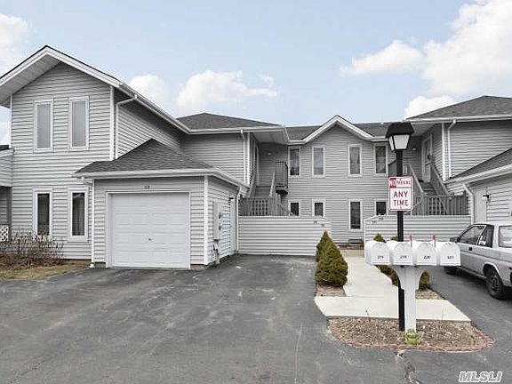 5th image of 219 Elton Ct W