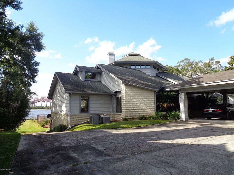 1st image of 516 Clifton Bluff Ln