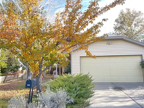 1254 Ambassador Dr Photo 1