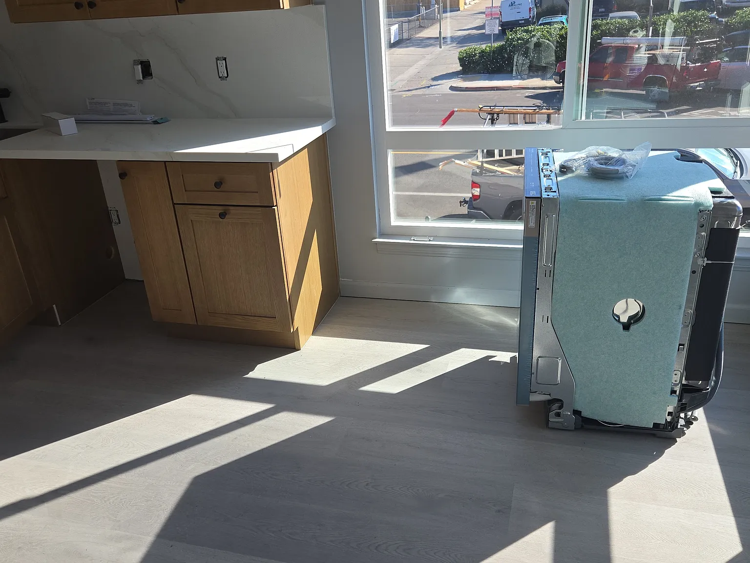 2 bed, 900 sqft, $4,000 — Photo 4
