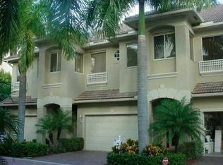 927 Sweetwater Ln, Boca Raton, FL 33431
