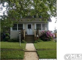 91 Heck Ave, Ocean Grove, NJ 07756