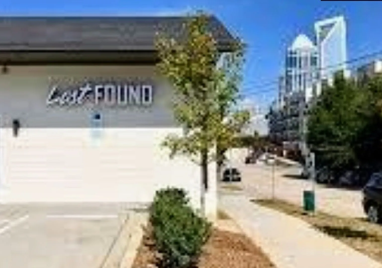 A Gem in South End - a few blocks from light Rail, Restaurants — Photo 1