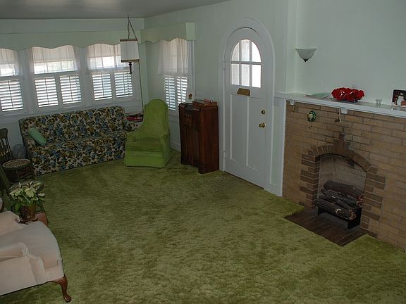 5th image of 1609 N Sam Houston Ave