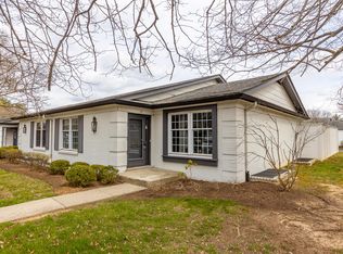 395 Redding Rd APT 17, Lexington, KY 40517