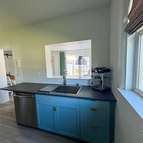 11 N Crest Ave — Photo 17