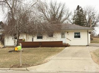 1109 E South St, Marshalltown, IA 50158