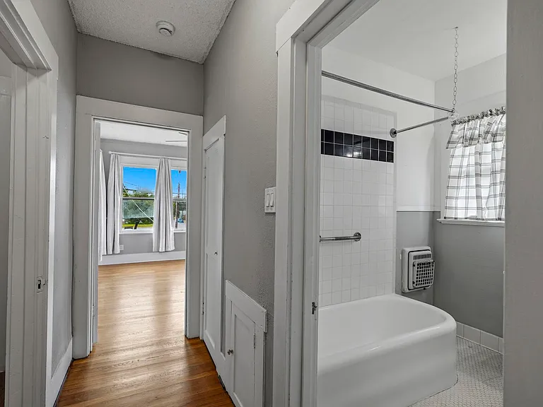 1044 W Mistletoe Ave #4 — Photo 21