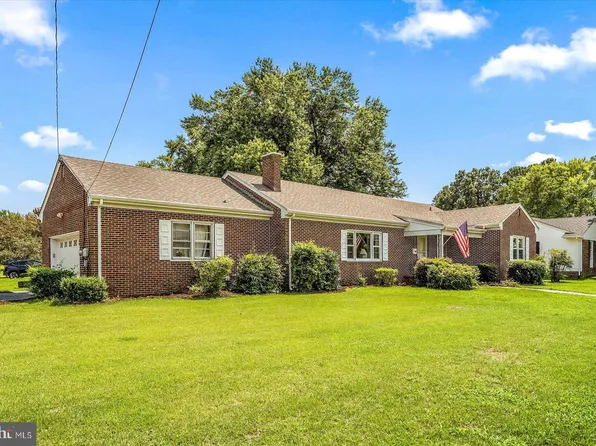301 Coulbourne Ln, Snow Hill, MD 21863