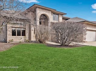 2410 Chandler Ct, Aurora, IL 60502